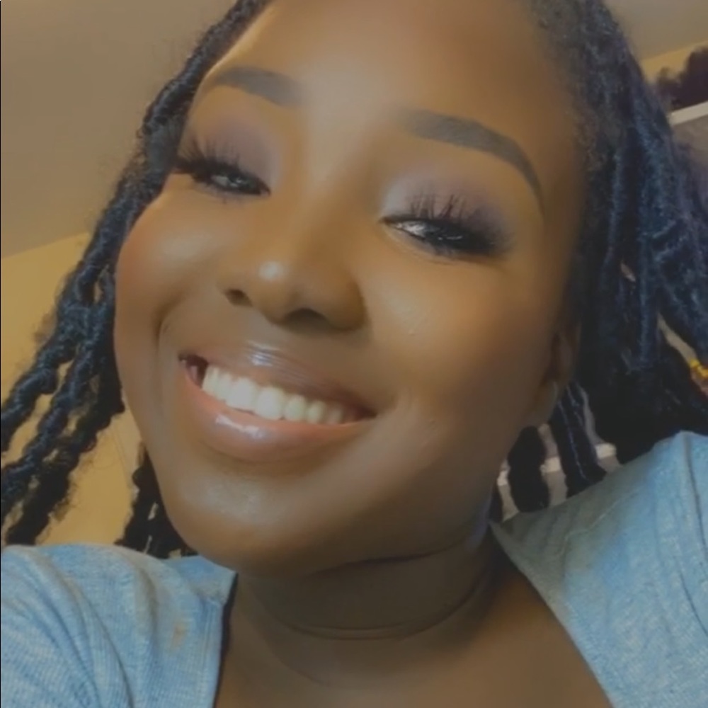 Meet your Posher, Niesther